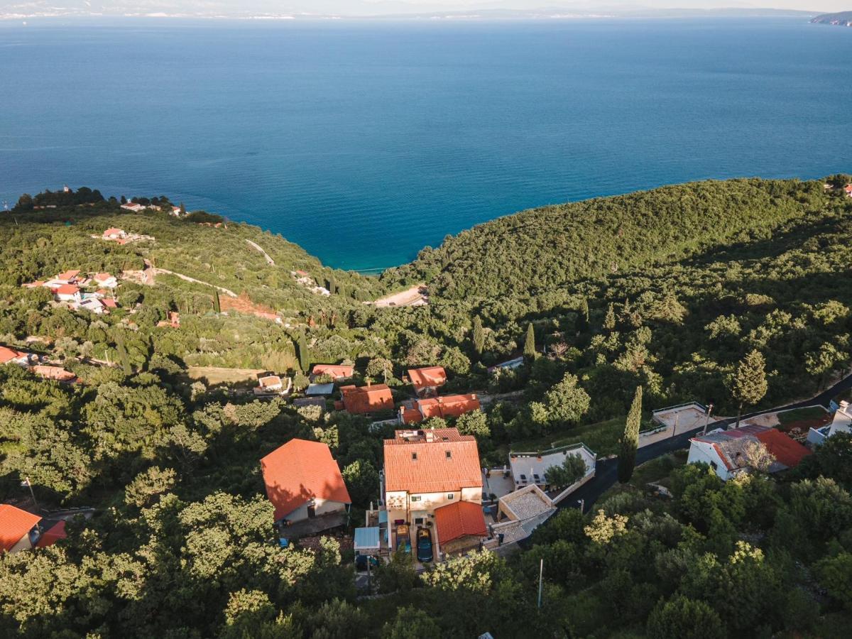 Villa Sabine Apartment Losinj Медвея Екстериор снимка